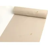 ### 源氏香の雅な文様を、白茶色の上品な着姿に

落ち着いた白茶色の生地に、源氏香の文様を繊細に刺繍した洗える着物です。

源氏香は、香道の組香に由来する伝統的な文様。縦線と横線が織りなす独特の意匠には、古典文学や日本の伝統文化を思わせる雅な趣があります。

やわらかな白茶色に文様が調和し、派手すぎず、地味すぎない上品な着姿を演出します。

古典的な柄を好む方はもちろん、いつもの和装にさりげない個性を取り入れたい方にもおすすめです。

### 京都の職人による繊細な刺繍

厳選した白茶色の生地に、地色に合わせた色糸で源氏香の文様を丁寧に刺繍しました。

総柄刺繍ならではの豊かな表情がありながら、落ち着いた色合いによって全体はすっきりとした印象にまとまっています。

帯や帯揚げなどの小物を変えることで、控えめで品のある装いにも、華やかなコーディネートにもお楽しみいただけます。

### 上品な装いと、お手入れのしやすさを両立

生地には、クラレの光触媒消臭素材「シャインアップ」を採用しました。

汗やタバコなどの気になる臭いへの対策に配慮した素材で、ポリエステル100％のため日常のお手入れがしやすく、シワになりにくいのが特徴です。

お茶会やお稽古、食事会、お出かけなど、着物を着る機会をもっと身近に楽しみたい方にもおすすめします。

### ご自身の寸法に合わせたお仕立ても可能

反物でのご購入はもちろん、袷・単の着物仕立てや羽織仕立てもお選びいただけます。

標準サイズに合わない場合も、できる限りサイズオーダーに対応いたします。身長や裄丈など、ご自身に合った寸法で着物を楽しみたい方もぜひご相談ください。

**白茶色の穏やかな色合いと、源氏香の雅な文様。**

伝統的な和の趣と、日常のおしゃれに取り入れやすい実用性を兼ね備えた、京都きもの工房の洗える刺繍小紋です。

※写真の帯・帯揚げ・帯締めは付属しません。