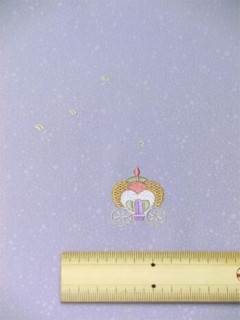刺繍拡大2