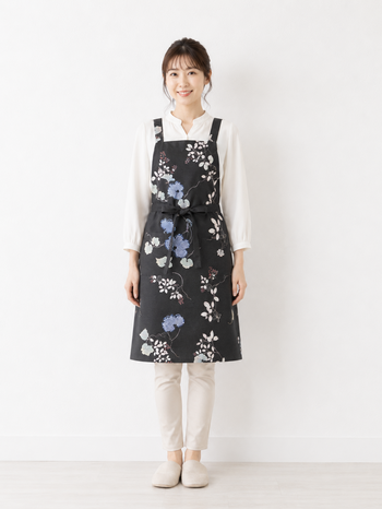 和柄 エプロン つた柄 濃茶