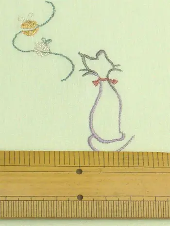 Washable Kimono with Cat Embroidery in Light Hiwagi Green | Deodorizing Fabric