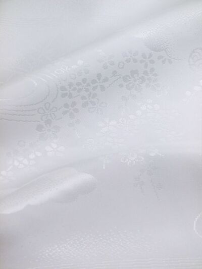 洗える長襦袢 白 綸子 雲と花と流水柄 反物
