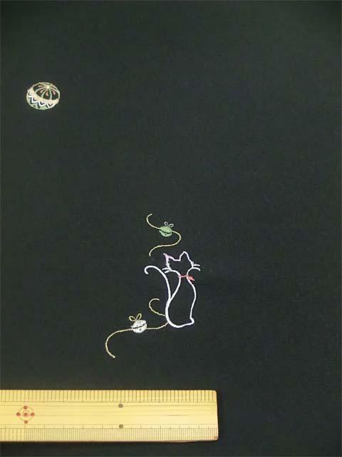 黒地にオリジナル日本刺繍 猫柄 拡大写真1