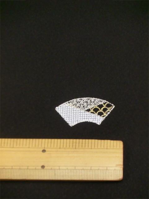刺繍小紋用日本刺繍 扇と菱 黒地 1 opsisyu-ougihisi-bl-10-1