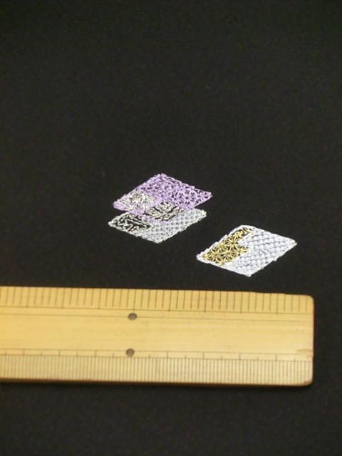 刺繍小紋用日本刺繍 扇と菱 黒地 6　opsisyu-ougihisi-bl-10-6