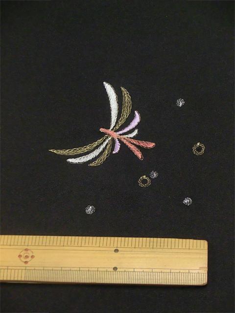 刺繍小紋用 日本刺繍 とんぼ 黒 拡大1 opsisyu-tonbo-bl-8-1