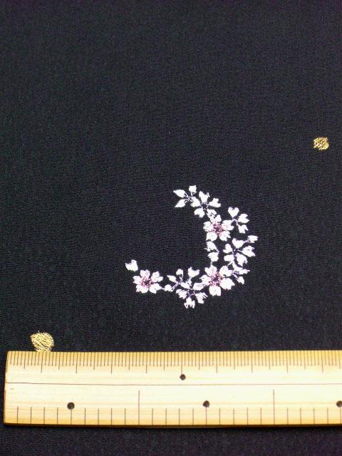 刺繡小紋用　花丸柄　拡大写真　shineup-sisyu-kuro-hanamaru-up.jpg